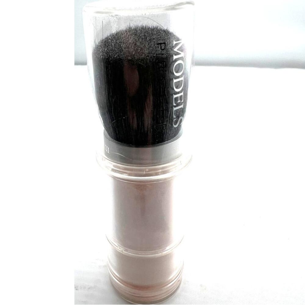 New Models Prefer Illuminating Powder Morganite G152 kabuki retractable brush